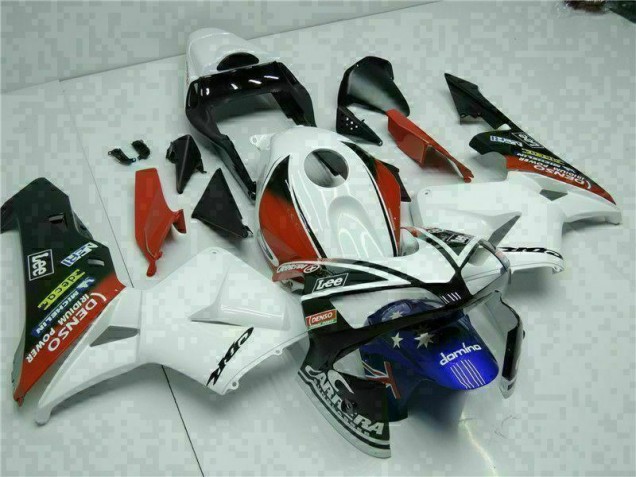 2003-2004 White Blue Honda CBR600RR Motorcylce Fairings UK Factory 2003-2004 White Blue Honda CBR600RR Motorcylce Fairings UK Factory