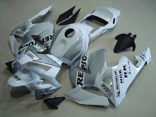 2003-2004 Repsol White Silver Honda CBR600RR Motorcycle Fairings Kits UK Factory 2003-2004 Repsol White Silver Honda CBR600RR Motorcycle Fairings Kits UK Factory