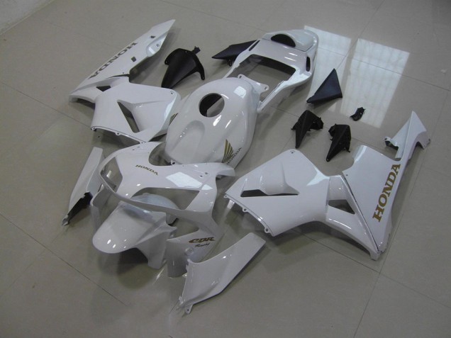 2005-2006 White Honda CBR600RR Motorcycle Fairings & Bodywork UK Factory 2005-2006 White Honda CBR600RR Motorcycle Fairings & Bodywork UK Factory