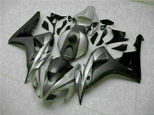 2006-2007 Silver Honda CBR1000RR Motorbike Fairing UK Factory 2006-2007 Silver Honda CBR1000RR Motorbike Fairing UK Factory