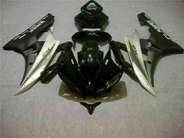 2006-2007 Silver Black Yamaha YZF R6 Motor Fairings UK Factory 2006-2007 Silver Black Yamaha YZF R6 Motor Fairings UK Factory
