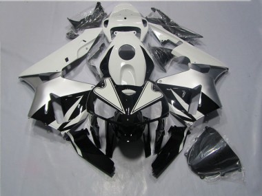 2005-2006 Black White Honda CBR600RR Motorcycle Fairings UK Factory